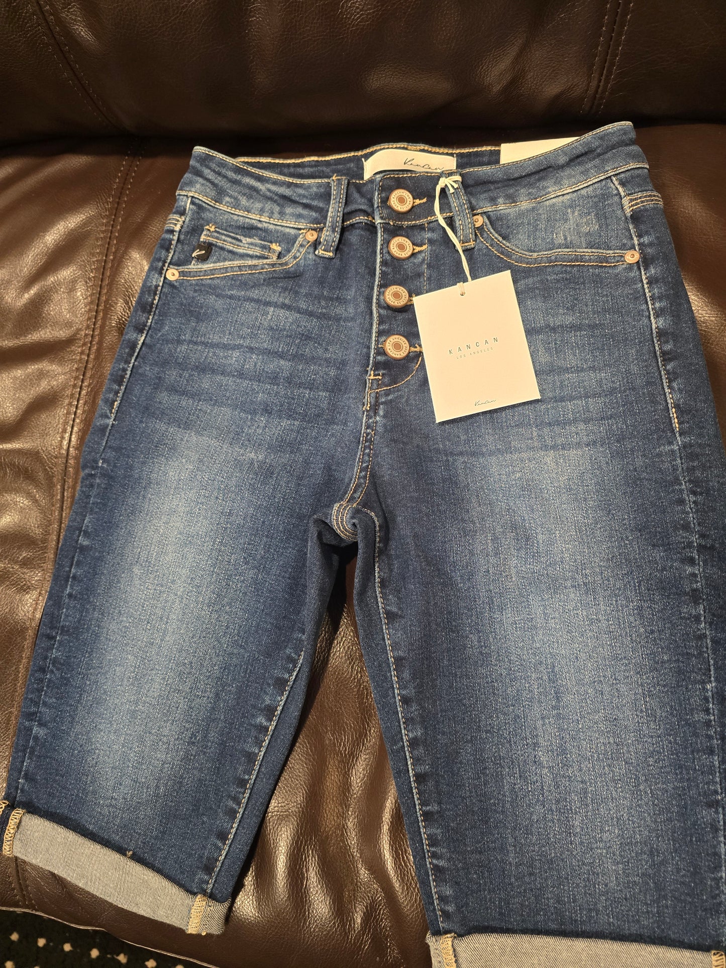 KanCan Shorts Dark Button