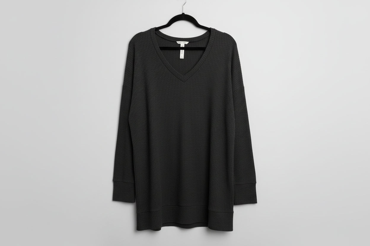 Zenana Outfitters Ribbed V Neck