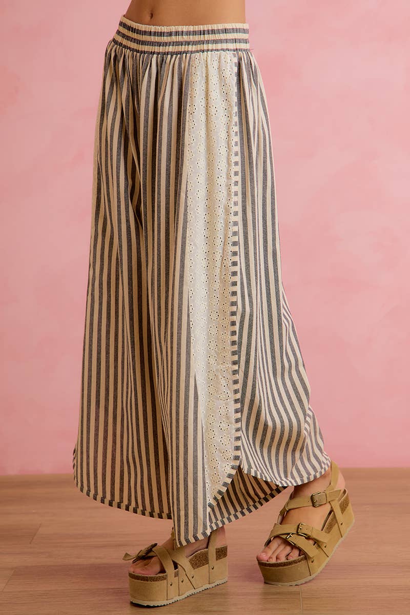 FLORAL EYELET SIDE STRIPED WIDE LEG PANT
