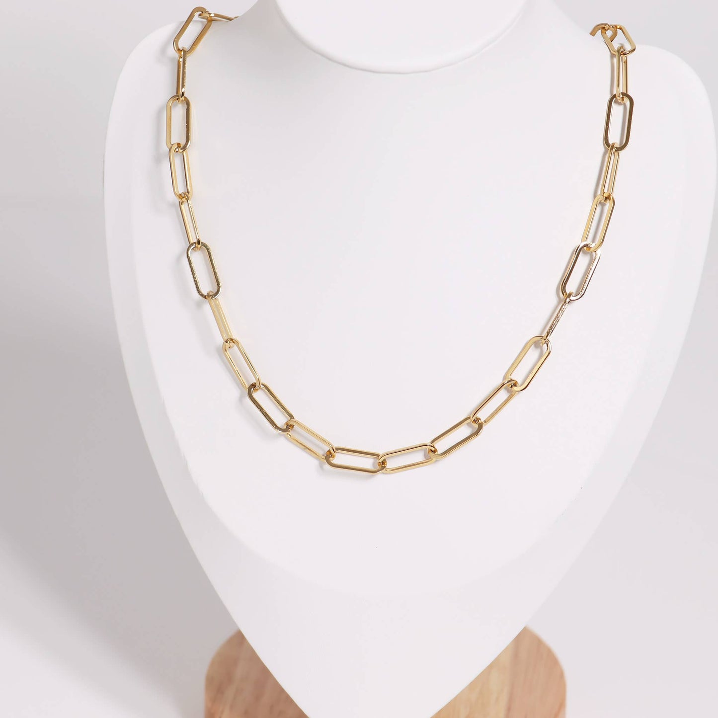 Necklace: 18K Gold Paperclip Chain